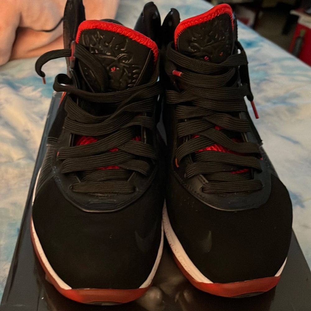 Lebron 8 stock 417098002